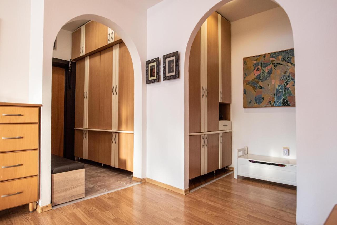 Apartment Emilija Skopje Esterno foto