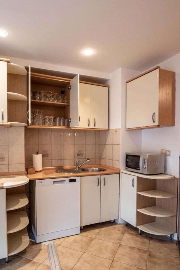 Apartment Emilija Skopje Esterno foto